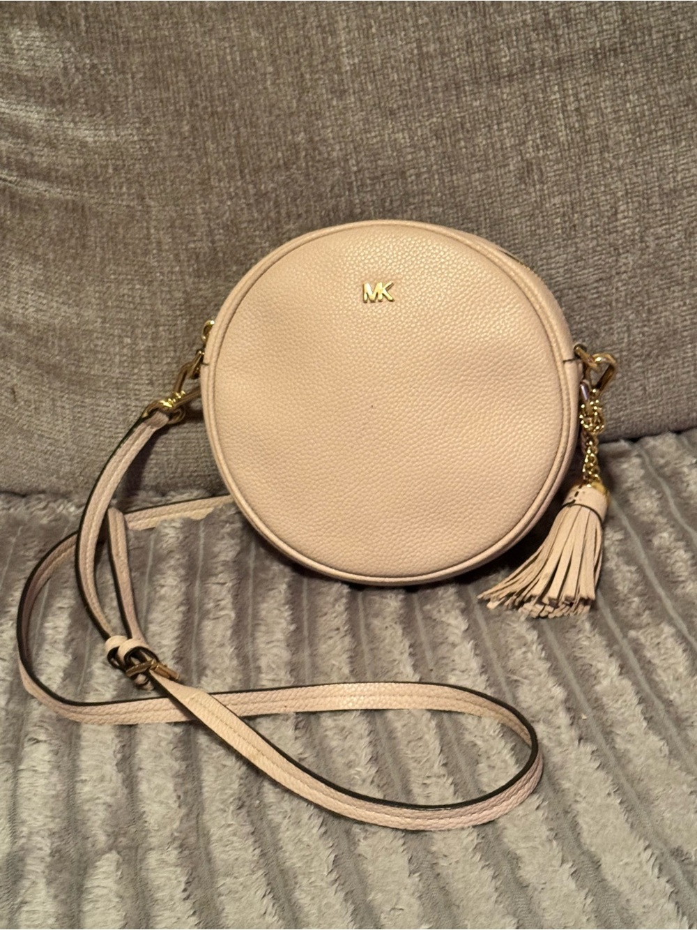 Michael Kors Pink Pebbled Leather Bag Crossbody Round Canteen Purse